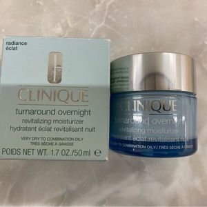 Clinique Turnaround Overnight Moisturizer